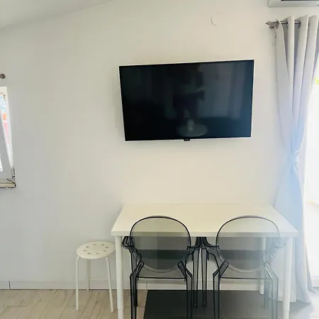 Laguna Apartman Vinisce