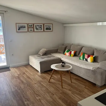 Apartman Laguna *